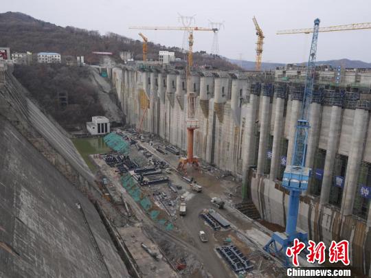丰满水电站原坝将爆破 新坝明年5月投入使用